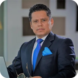 Ing. Victor José Lacruz León. Director Ejecutivo de Negocios